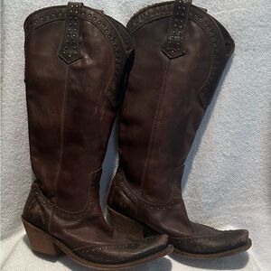 Liberty Black Distressed Brown Square Toe Boots Size 8